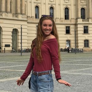 Meet your Posher, Sophia